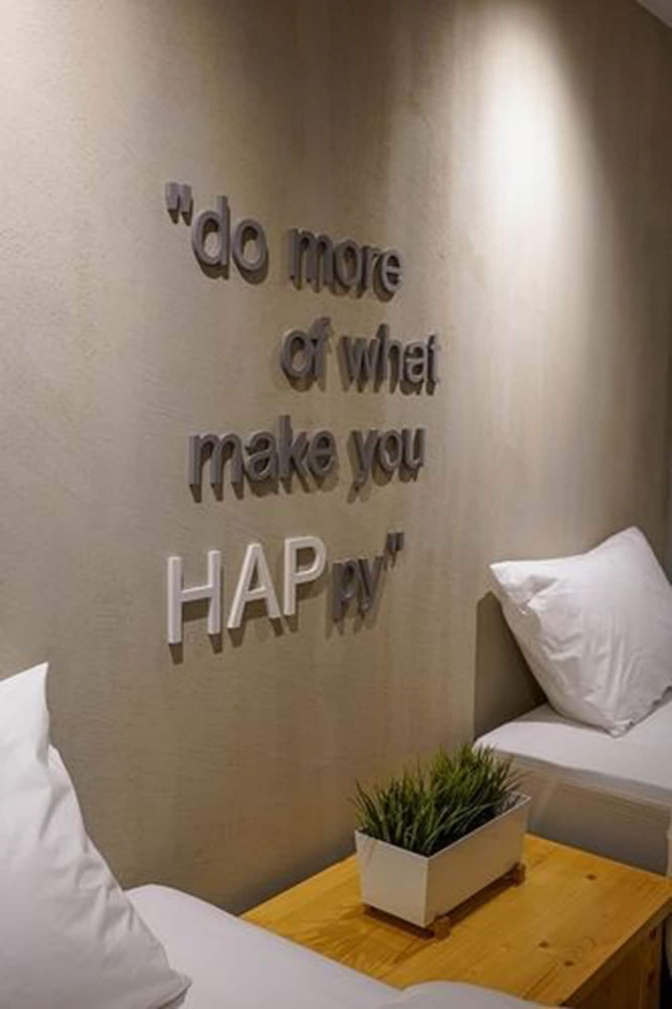 Hap@Sathorn Hotel Bangkok Luaran gambar